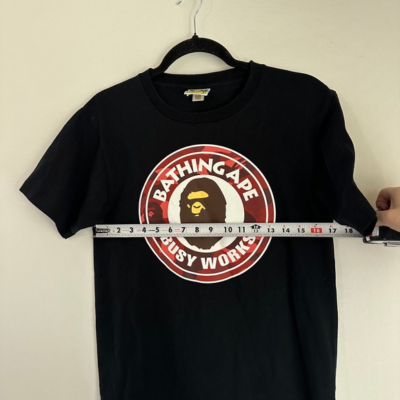 BAPE Bathing Ape Busy Works Logo Tee T-Shirt Graphic Red Camo Black Small Mens - Picture 9 of 10
